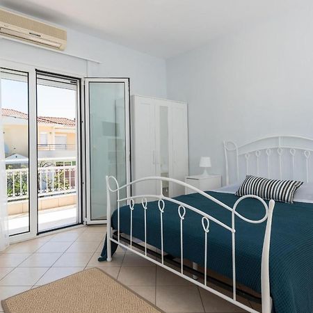 Urban Sea Side Apartments Limenas  Bagian luar foto