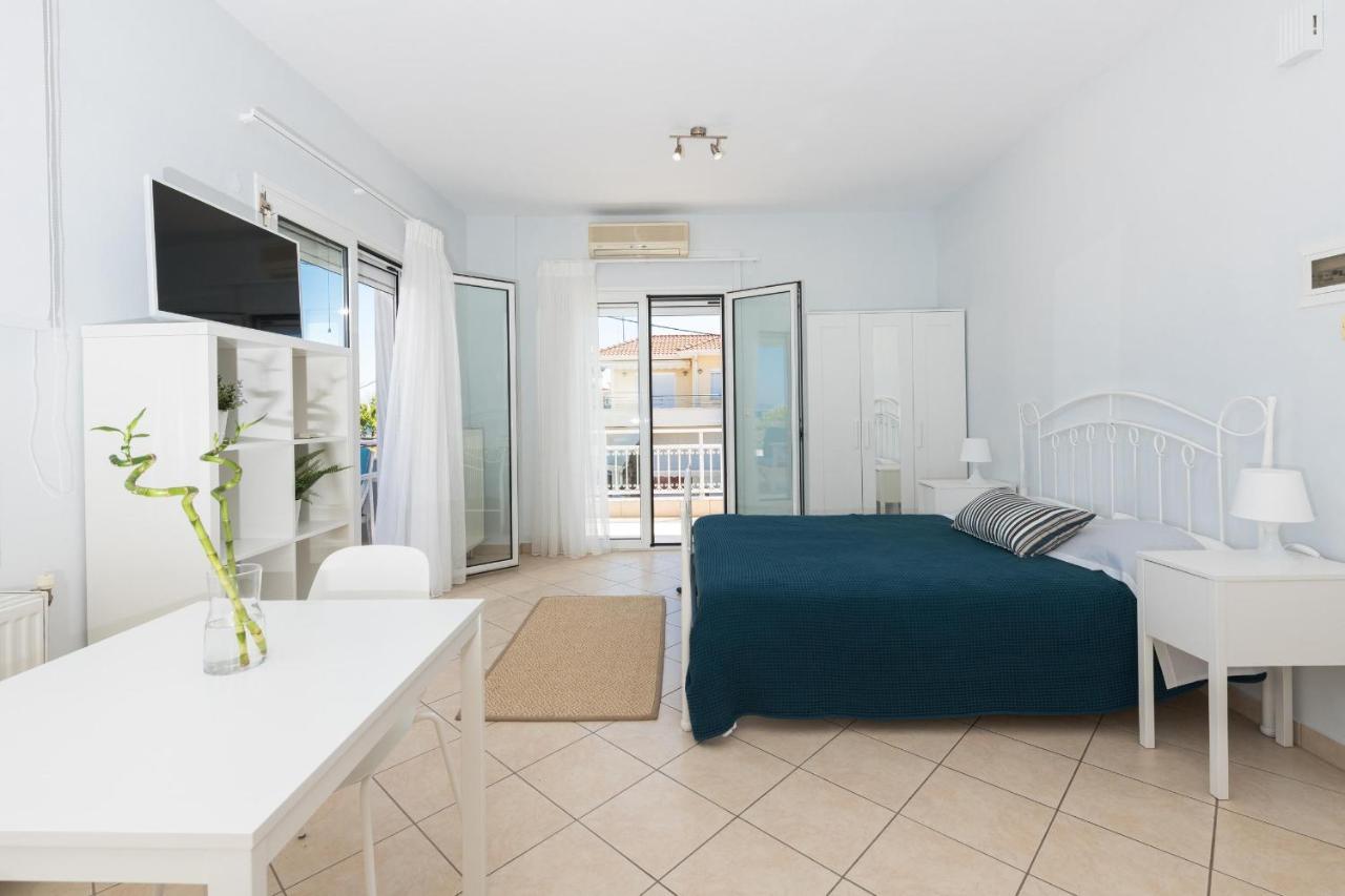 Urban Sea Side Apartments Limenas  Bagian luar foto